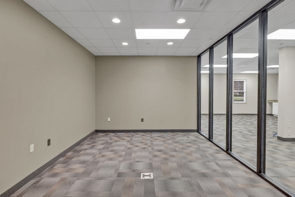 Cross Park Center: 9123 - 9131 Cross Park Drive, Knoxville, TN 37923